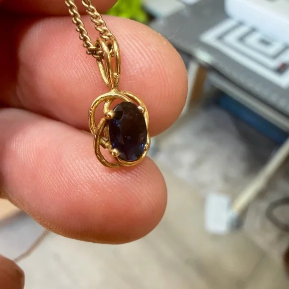 14kt vintage Sapphire-Style Oval Pendant Necklace - 16” 12kt 1/20 GF chain - Picture 1 of 6